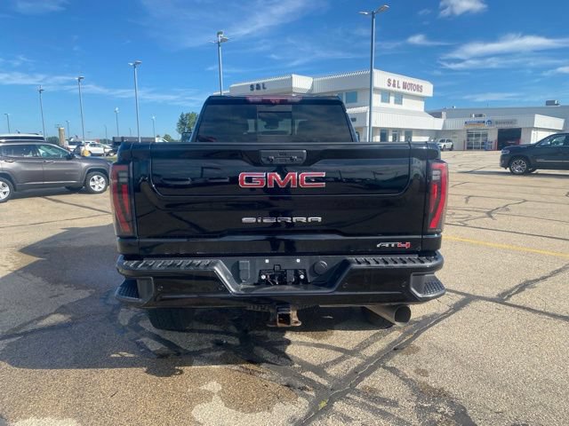 Used 2024 GMC Sierra 2500 AT4 w/ AT4 Premium Plus Package AWD/4WD image 4