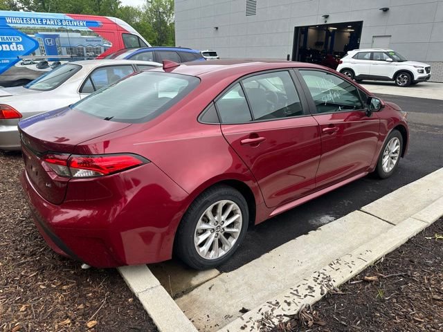 Used 2022 Toyota Corolla LE w/ LE Convenience Package FWD image 6