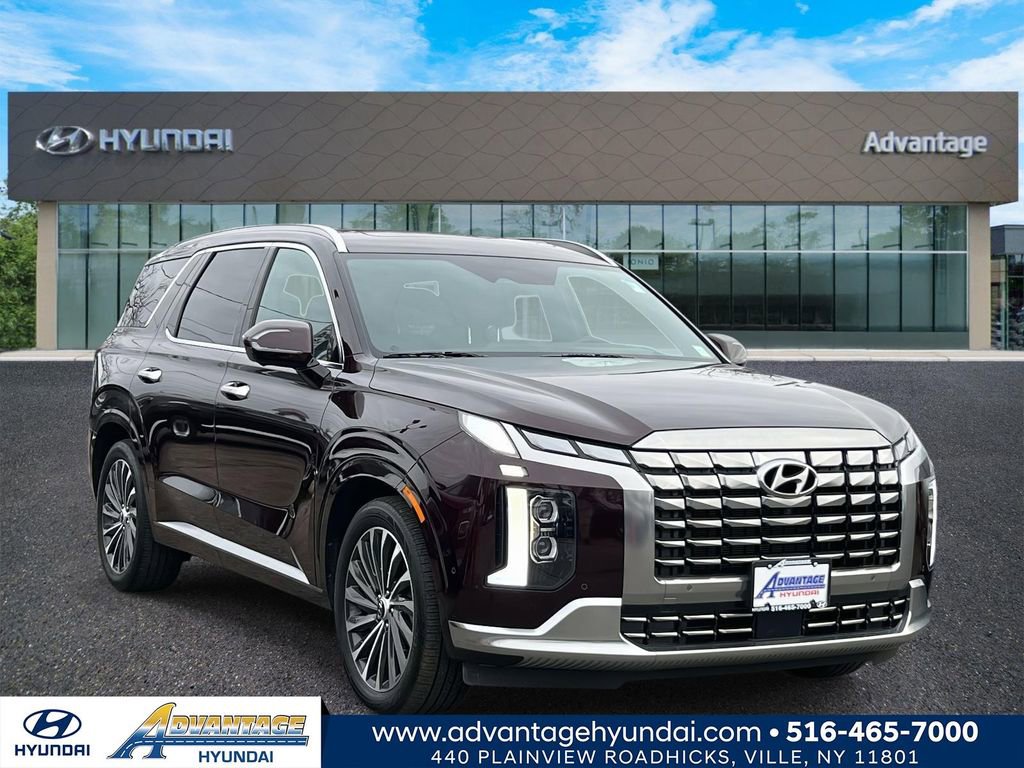 Used 2023 Hyundai Palisade Calligraphy image 1