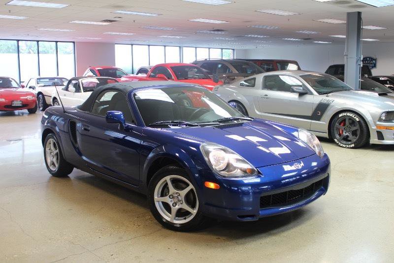 Used 2001 Toyota MR2 RWD image 11