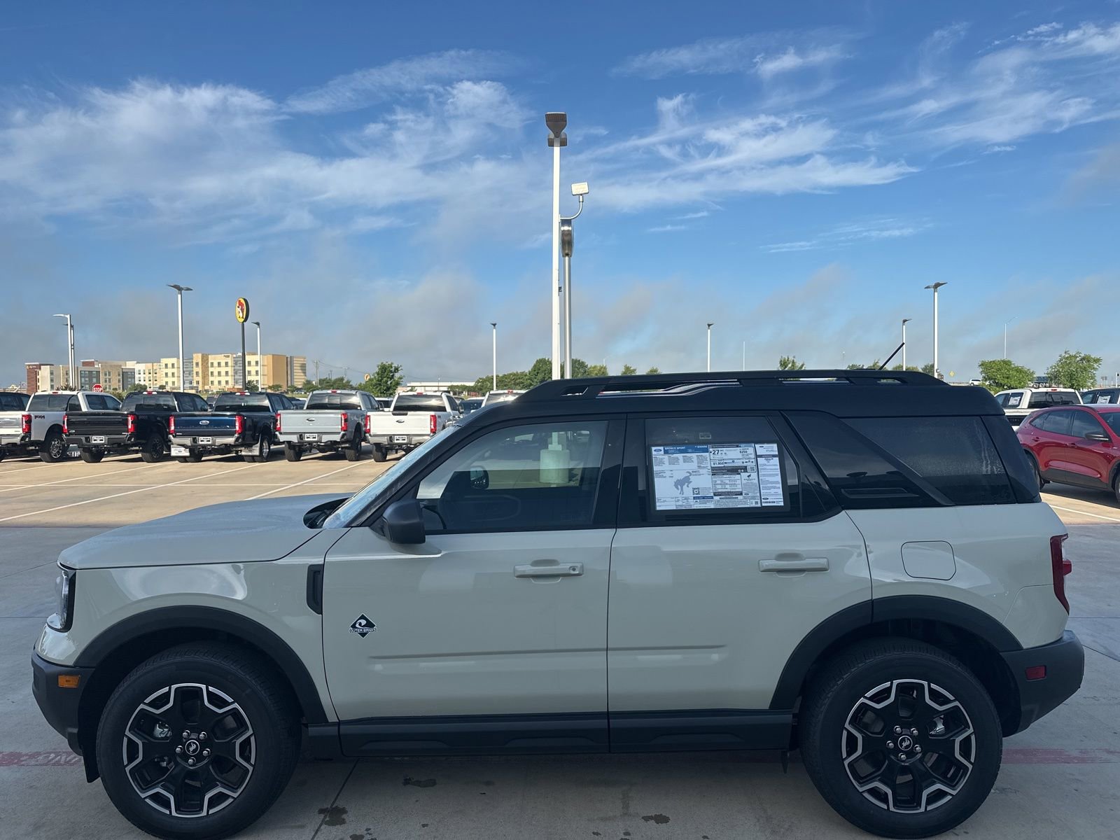 New 2025 Ford Bronco Sport Outer Banks image 8