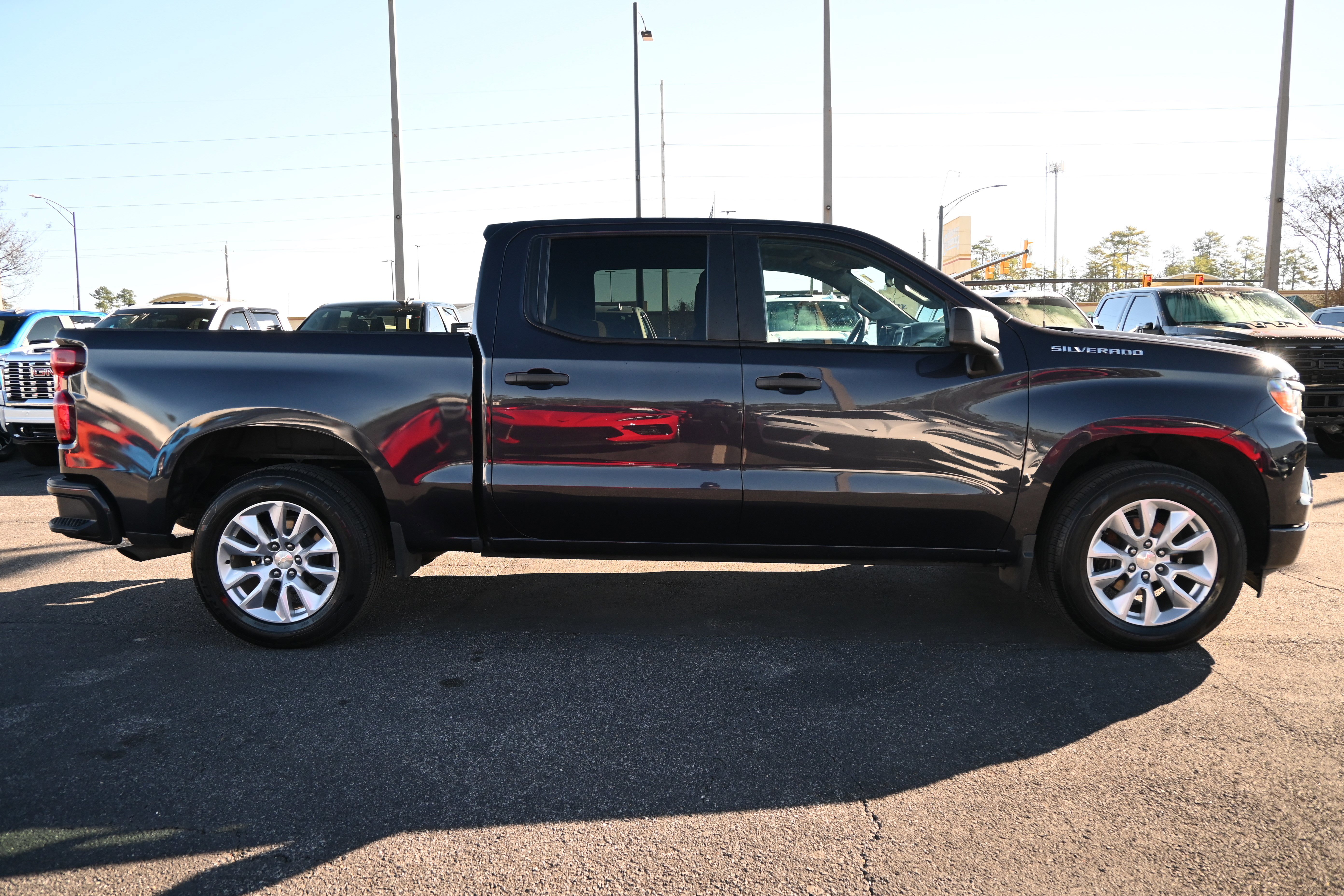 Used 2022 Chevrolet Silverado 1500 Custom image 11