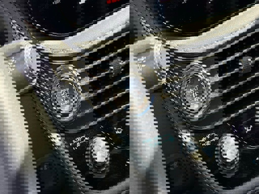 Certified 2025 Lexus LS 500 F Sport w/ Dynamic Handling Package image 34