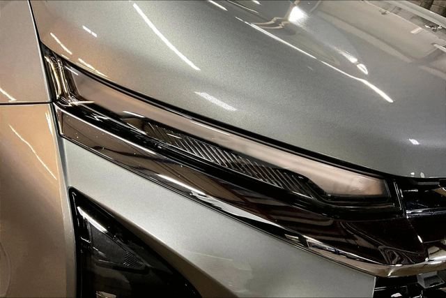 Used 2026 Chevrolet Equinox LT w/ Convenience Package II image 31