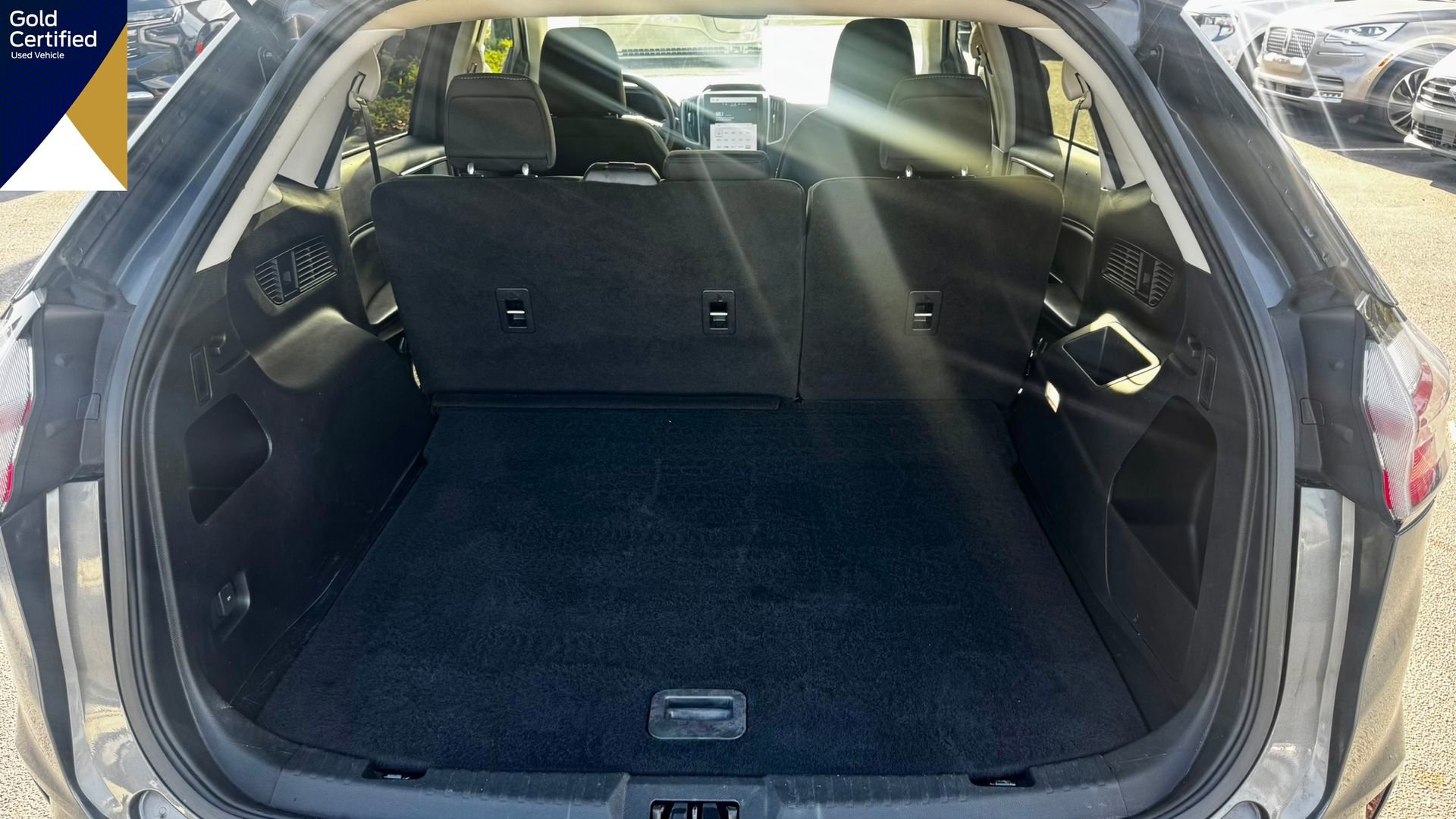 Certified 2022 Ford Edge SE image 16