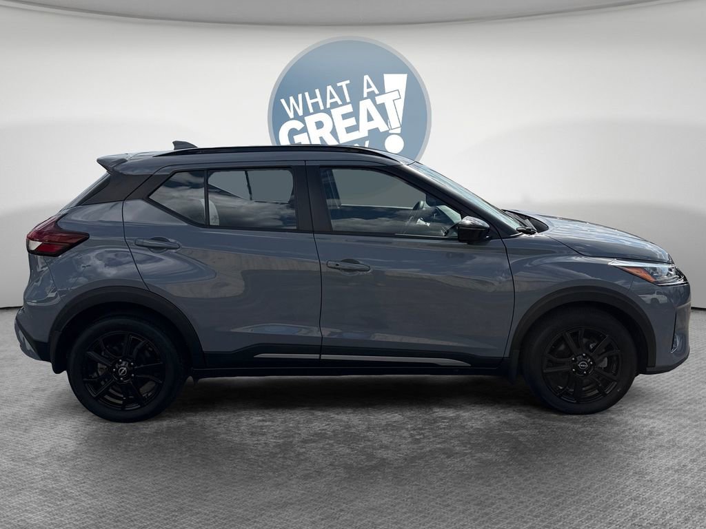 Used 2024 Nissan Kicks SR FWD image 2
