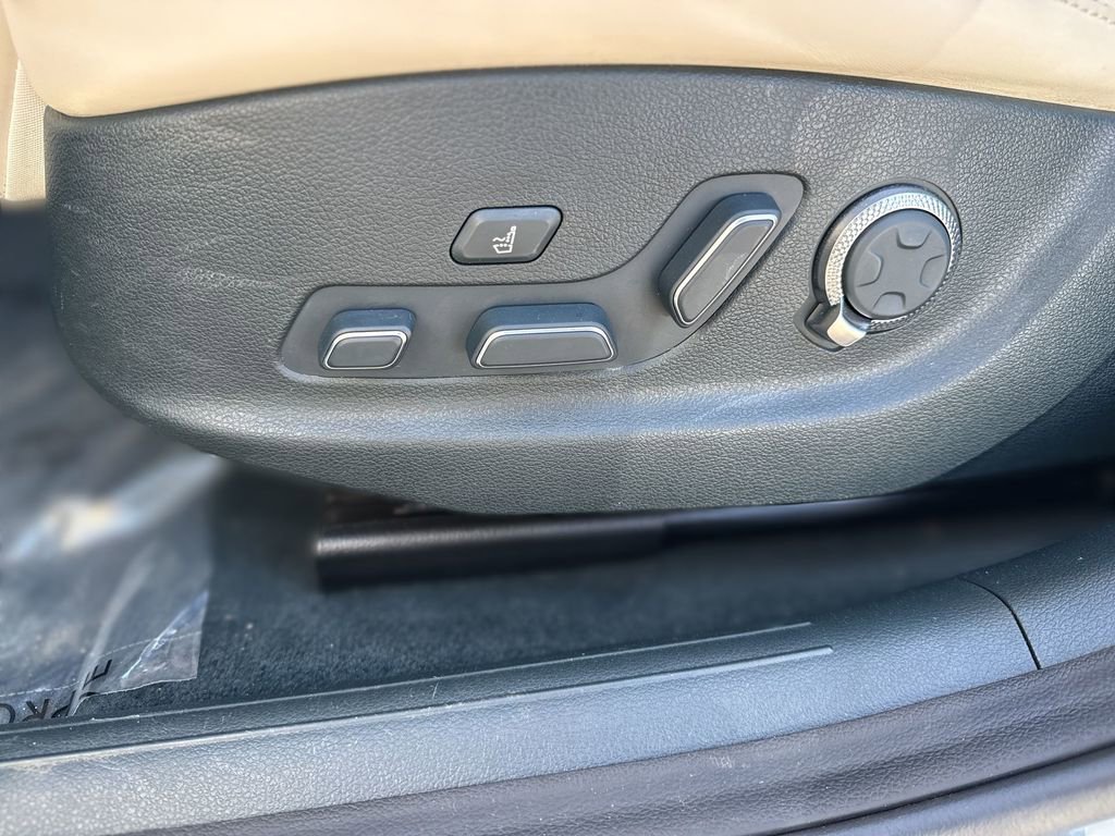 Used 2023 Genesis Electrified G80 image 14