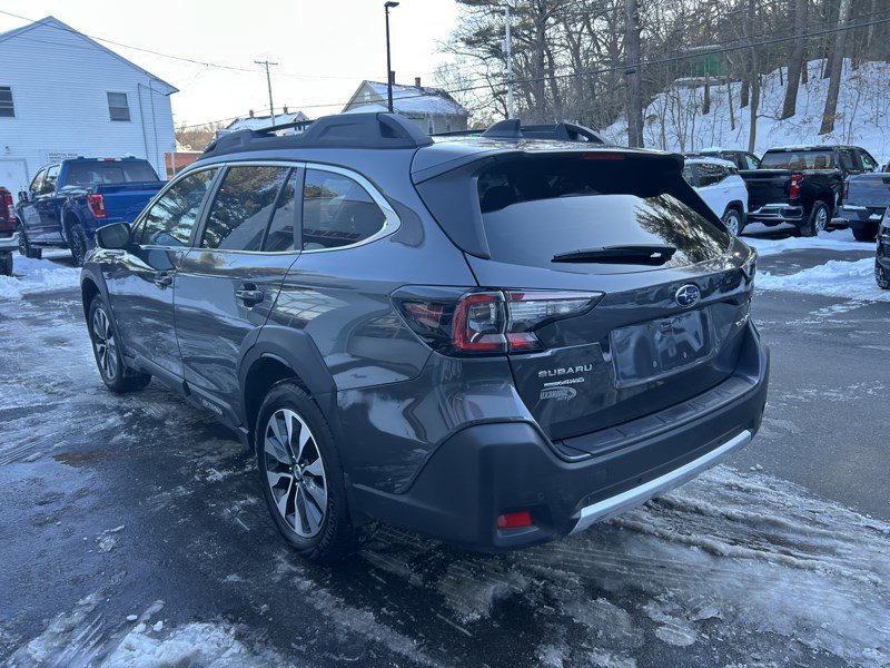 Used 2023 Subaru Outback Limited image 5