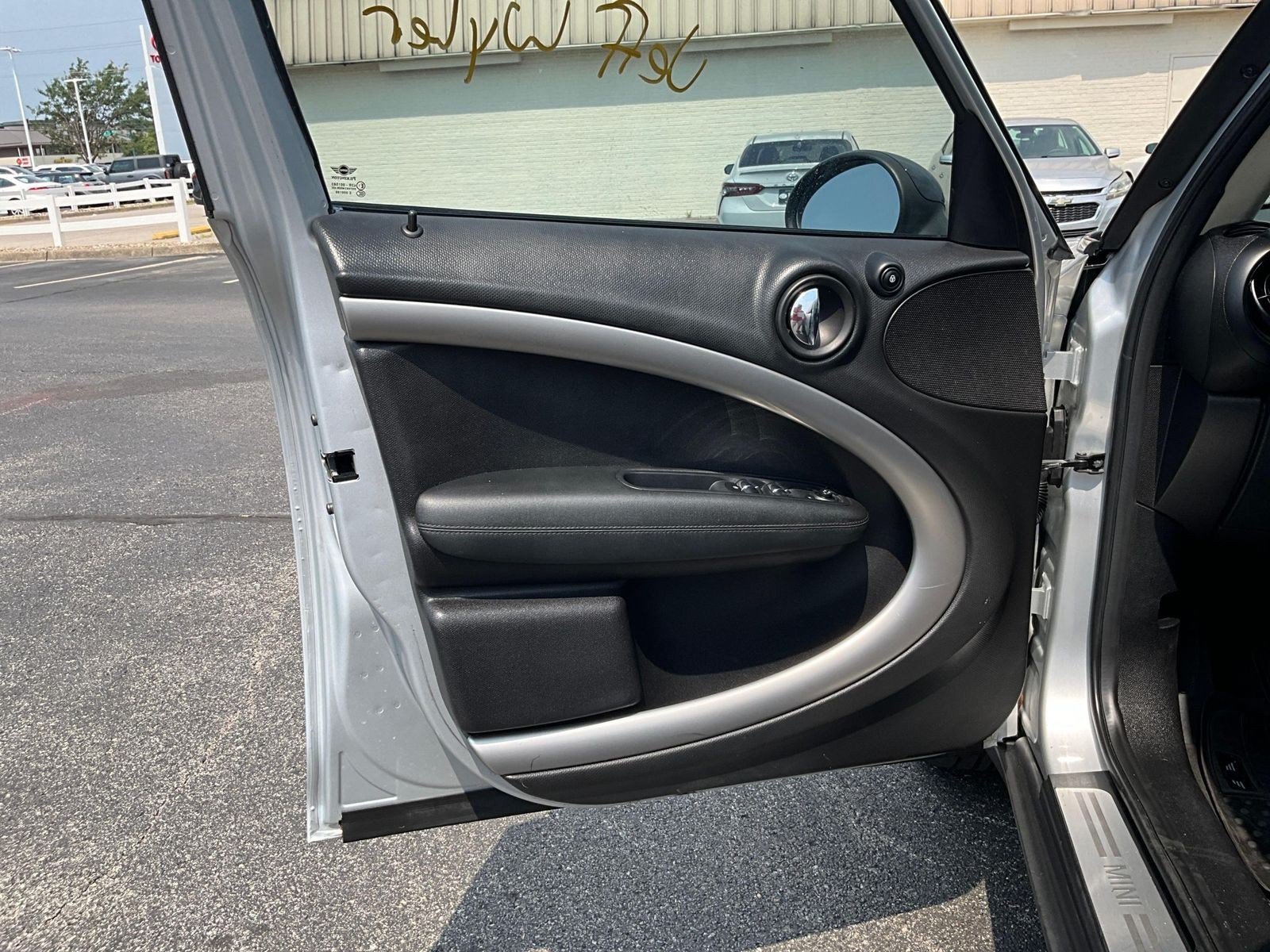 Used 2014 MINI Cooper Countryman FWD image 18