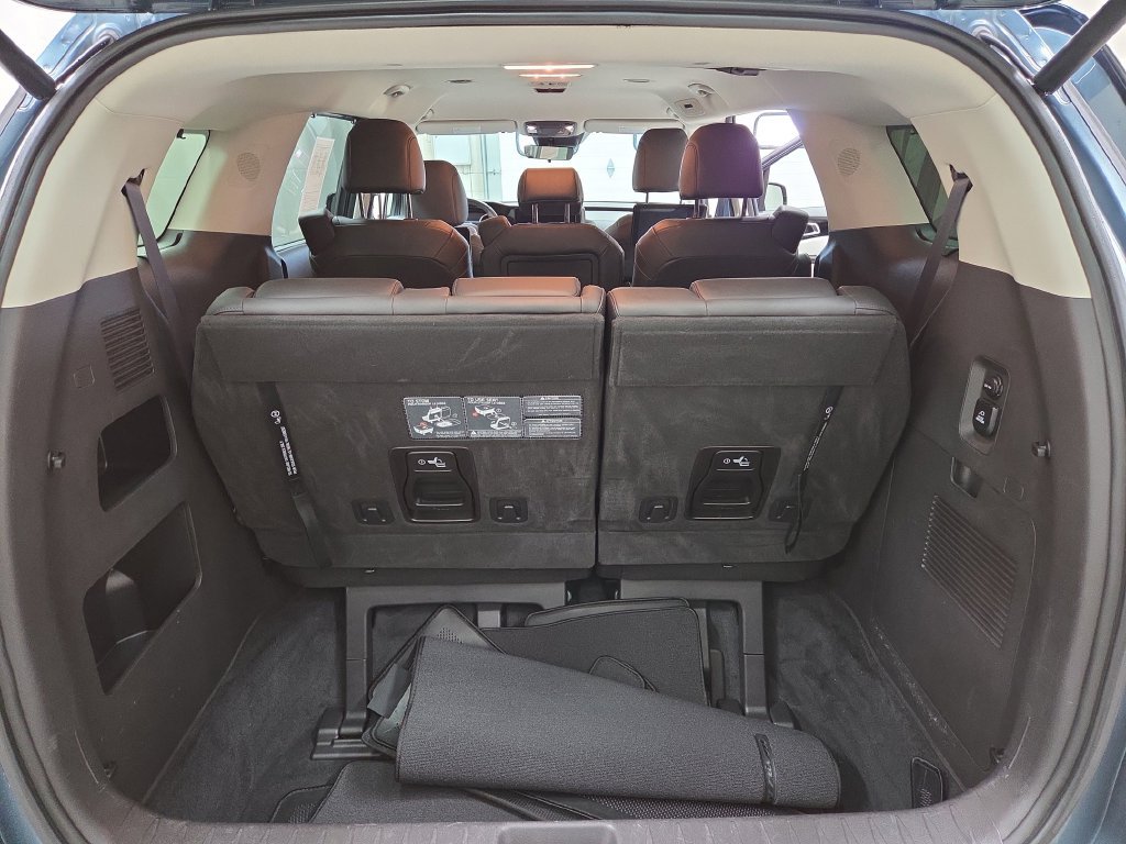 Used 2022 Kia Carnival SX FWD image 9
