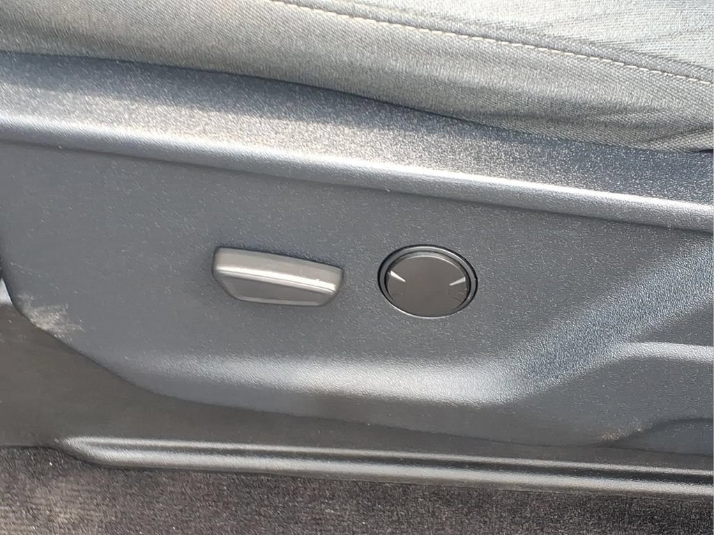 Used 2022 Ford F150 XLT AWD/4WD image 17