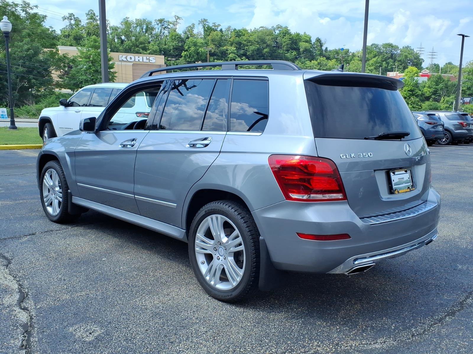 Used 2015 Mercedes-Benz GLK 350 4MATIC image 3