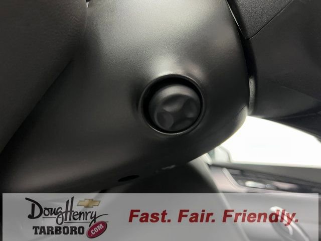 Used 2025 Cadillac XT6 Premium Luxury image 31