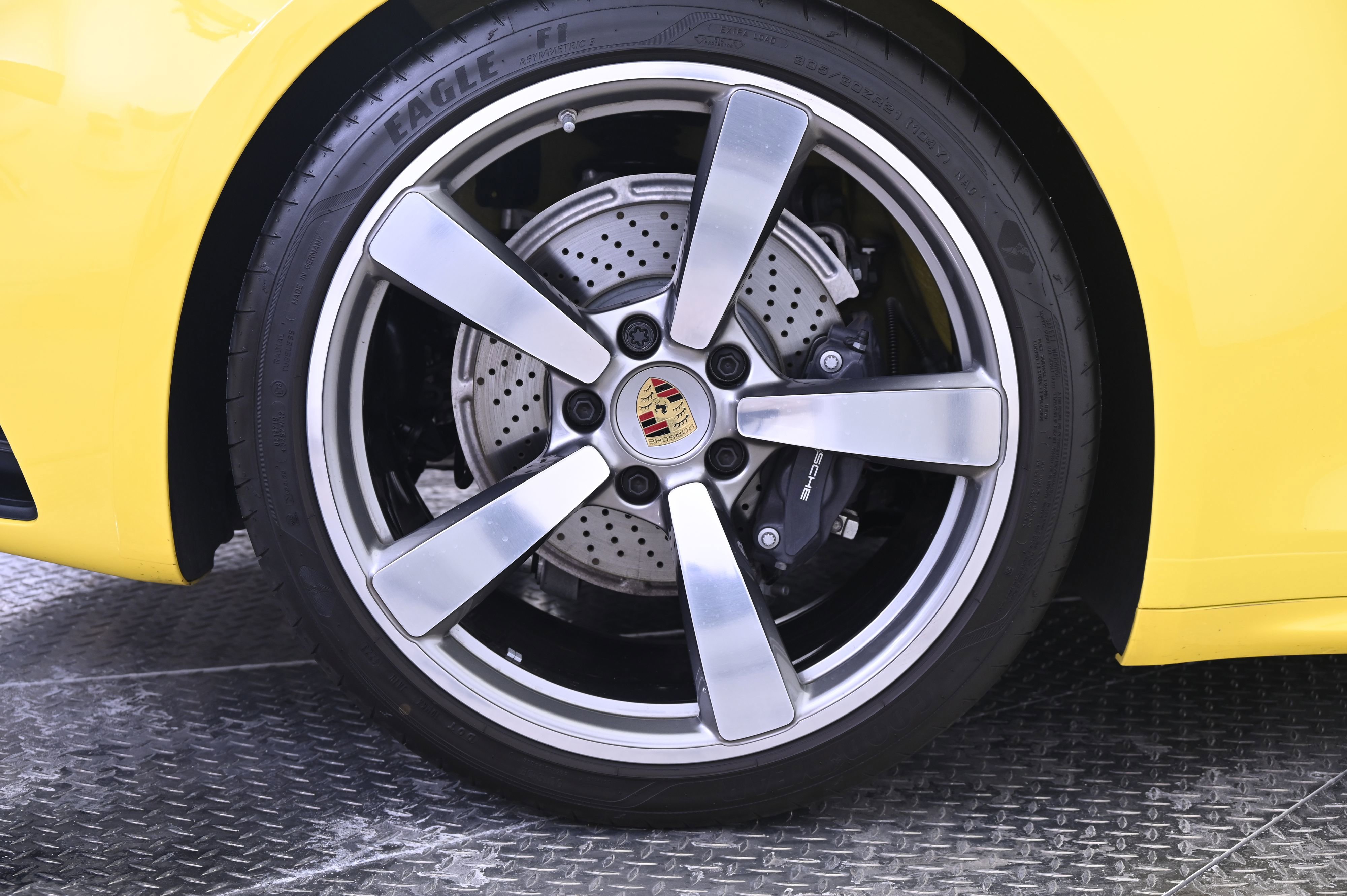 Certified 2024 Porsche 911 Carrera image 13