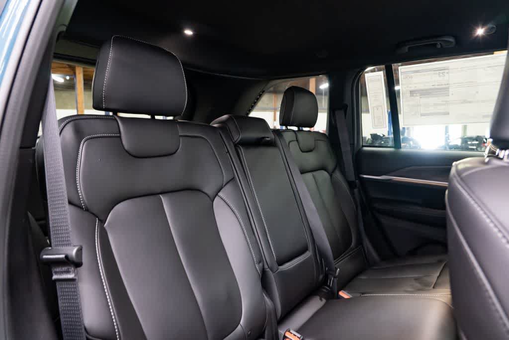 New 2026 Jeep Grand Cherokee Limited AWD/4WD image 29