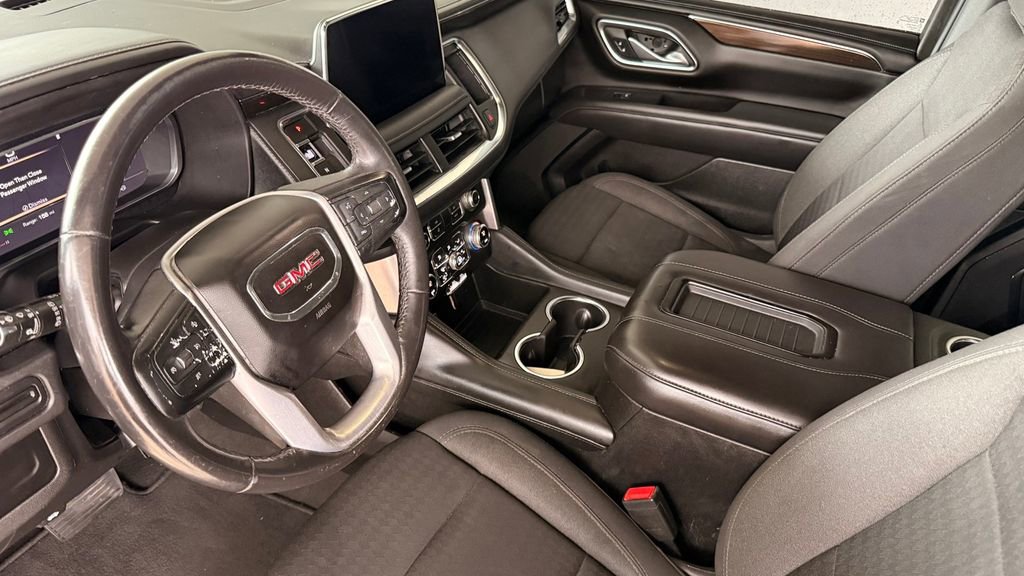 Used 2022 GMC Yukon SLE w/ Gmc Pro Safety Plus Package AWD/4WD image 16