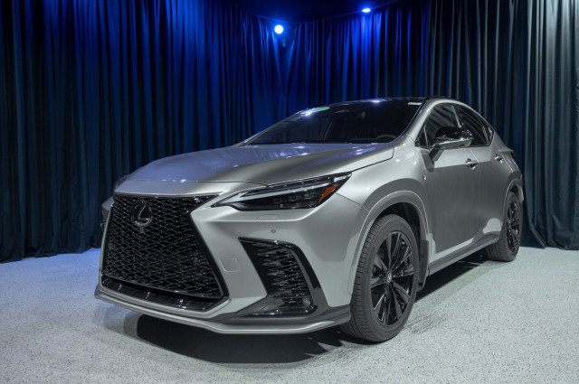 Used 2025 Lexus NX 350 F Sport AWD/4WD image 1