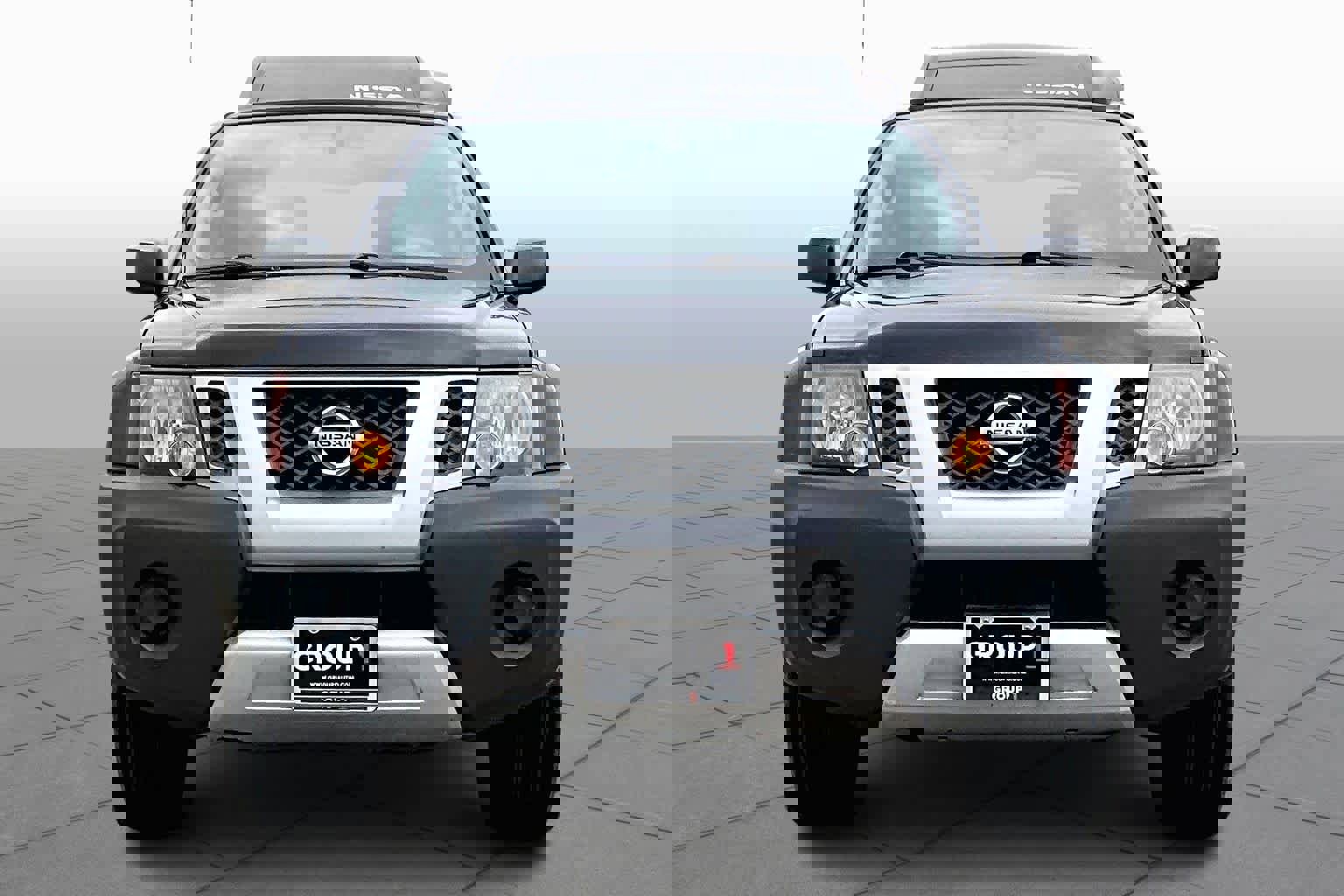 Used 2014 Nissan Xterra X image 3