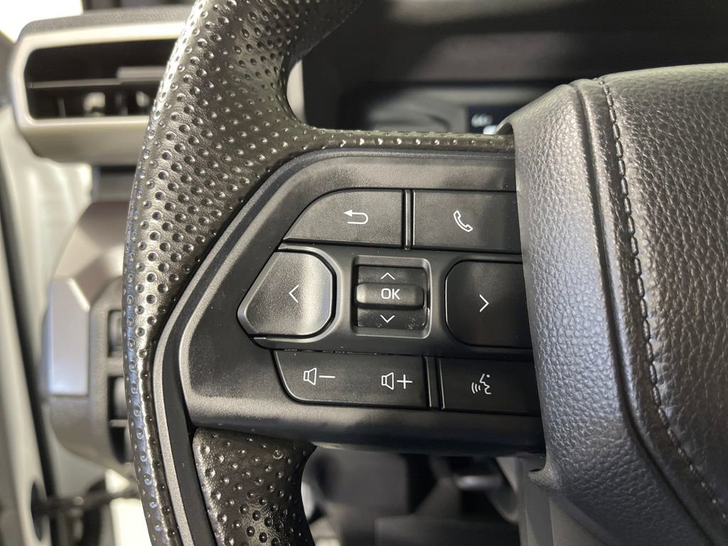 Certified 2025 Toyota Tacoma SR5 image 28