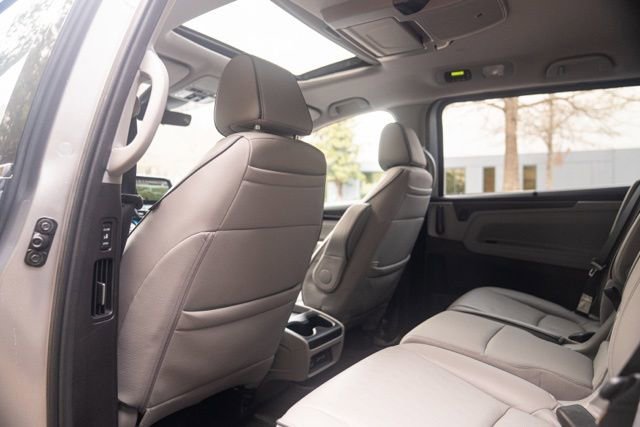 Used 2023 Honda Odyssey Elite image 60
