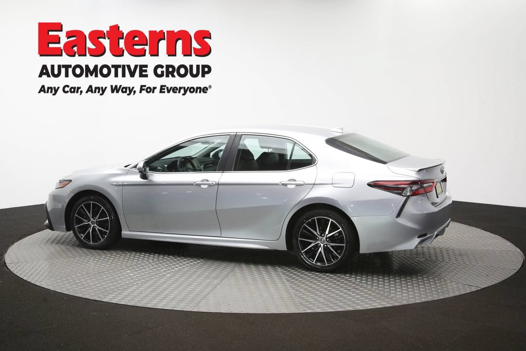 Used 2021 Toyota Camry SE w/ Carpet Mat Package (TMS) FWD image 61