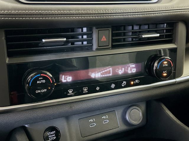 Used 2025 Nissan Rogue SV image 17