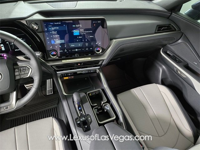New 2026 Lexus TX 500h AWD image 14