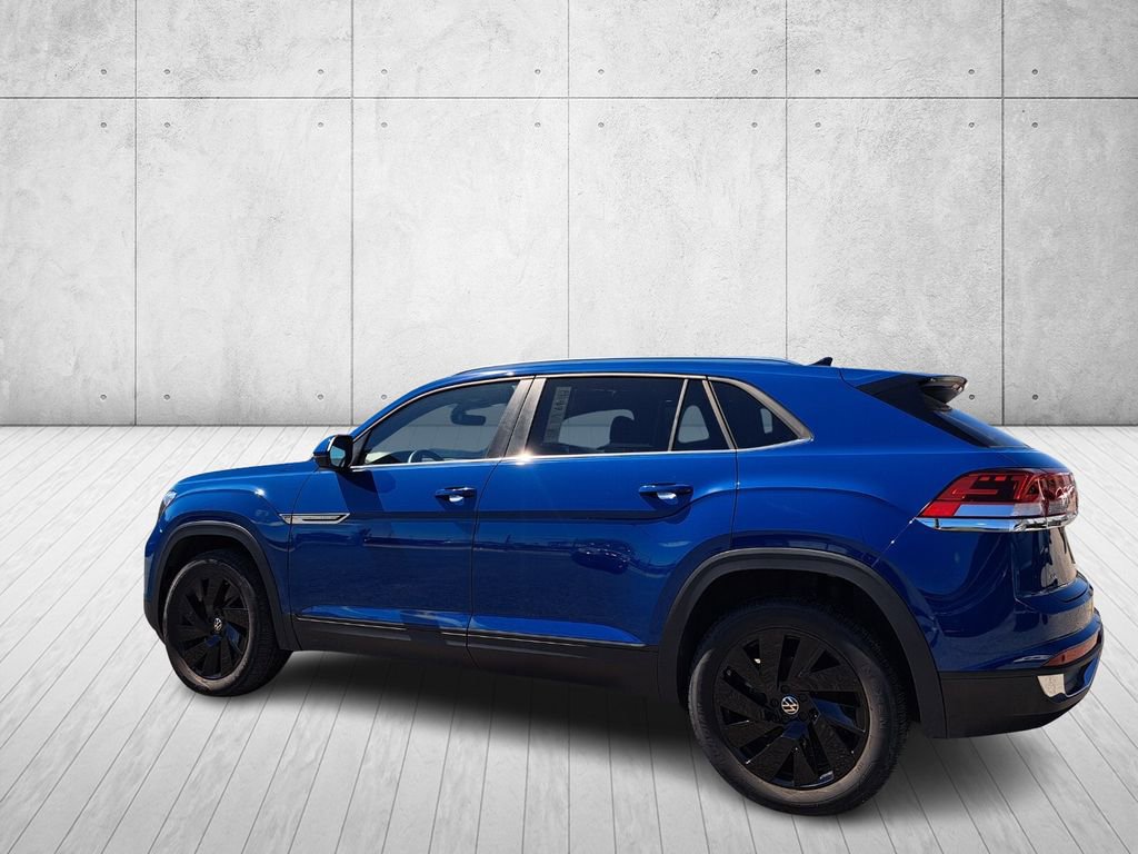 Used 2025 Volkswagen Atlas Cross Sport SE image 7
