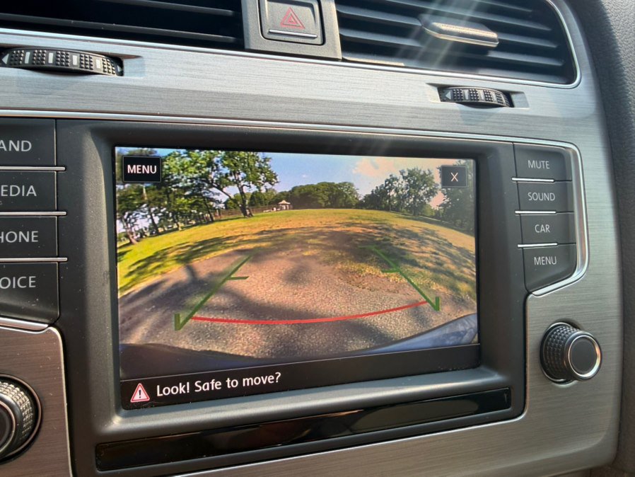 Used 2017 Volkswagen Golf S FWD image 14
