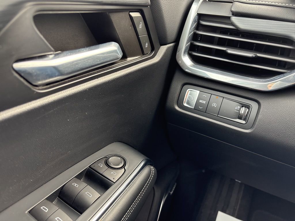 Certified 2024 GMC Acadia Elevation w/ Luxury Package image 38