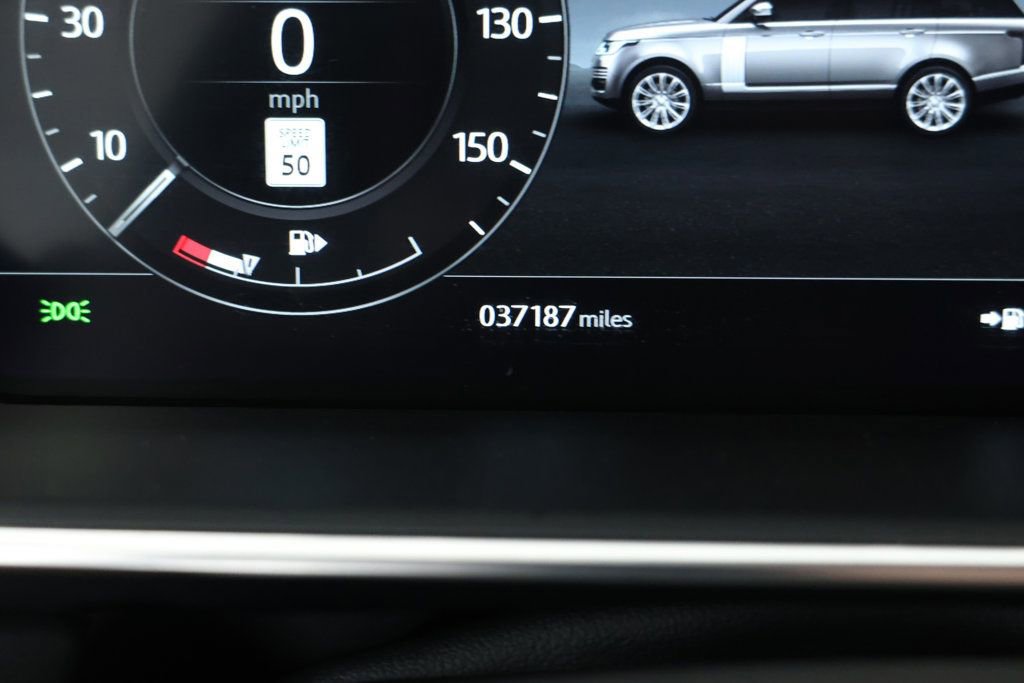 Used 2022 Land Rover Range Rover Westminster Edition image 13