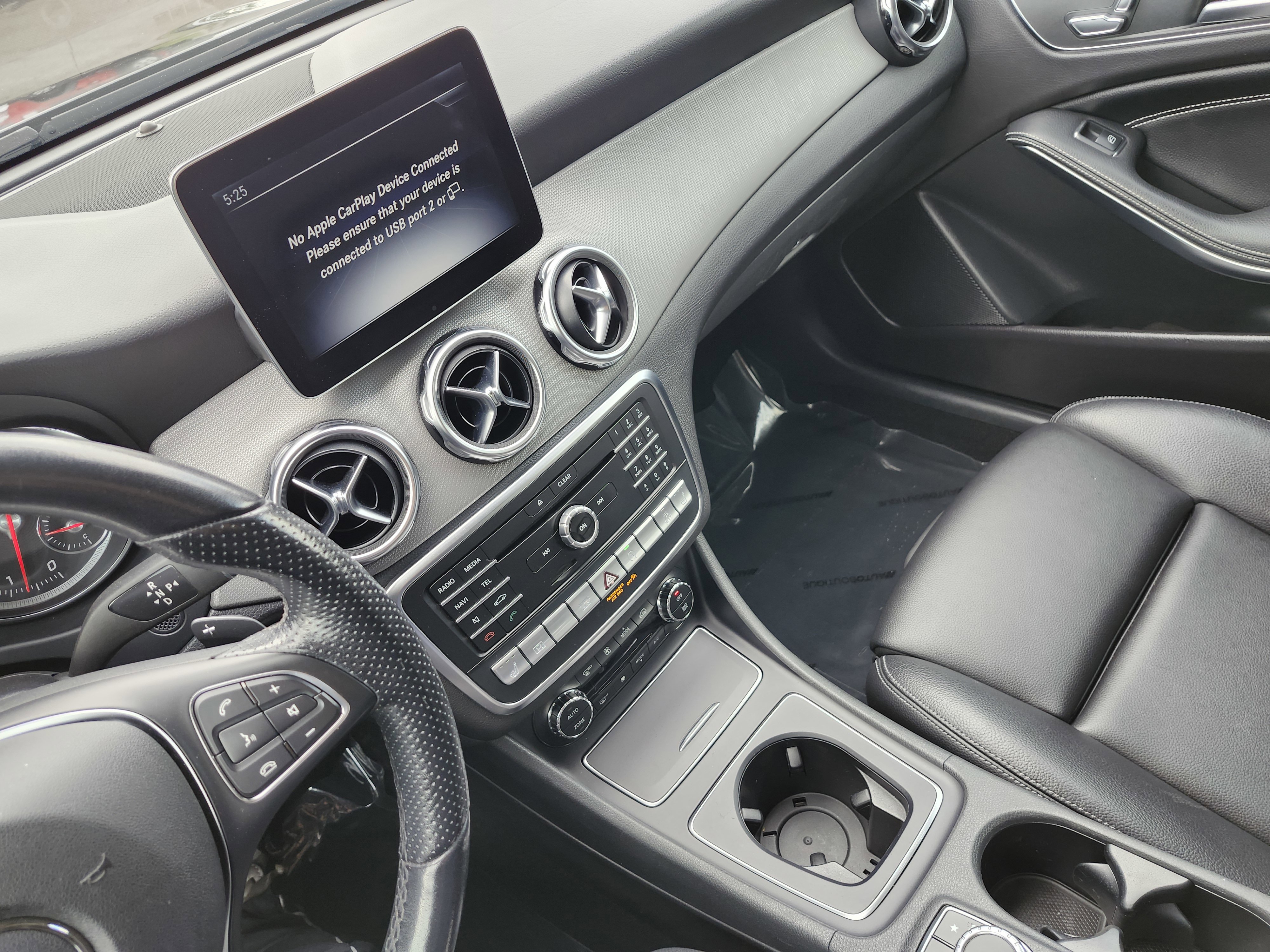 Used 2019 Mercedes-Benz GLA 250 4MATIC image 31