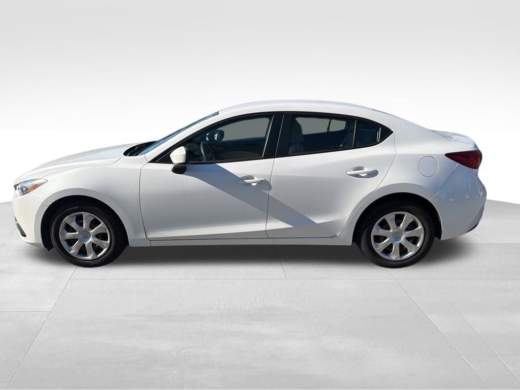 Used 2016 MAZDA MAZDA3 i Sport image 2
