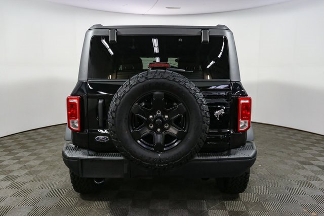 Used 2024 Ford Bronco Black Diamond image 9