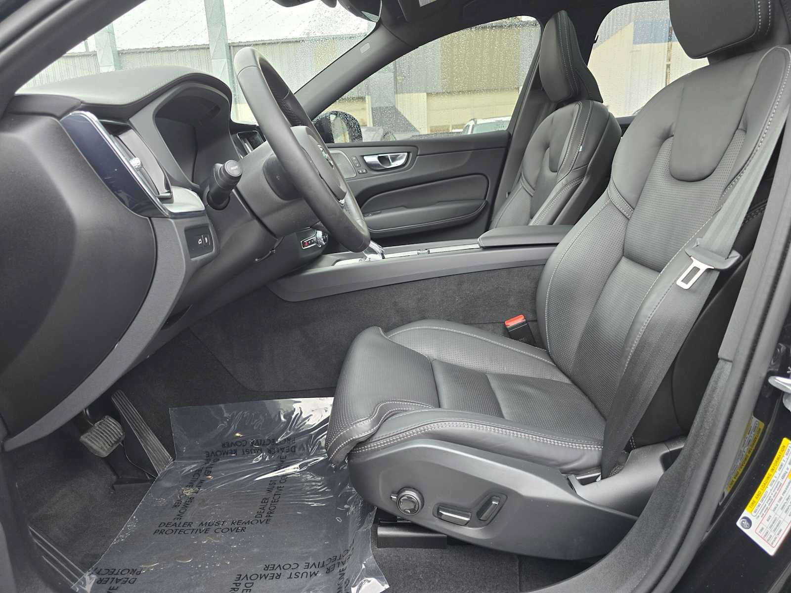 Used 2024 Volvo XC60 T8 Ultimate w/ Climate Package AWD/4WD image 20