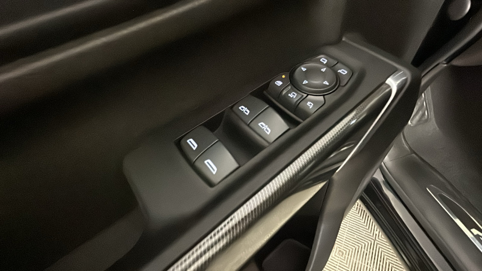 Used 2022 GMC Sierra 3500 AT4 AWD/4WD image 13