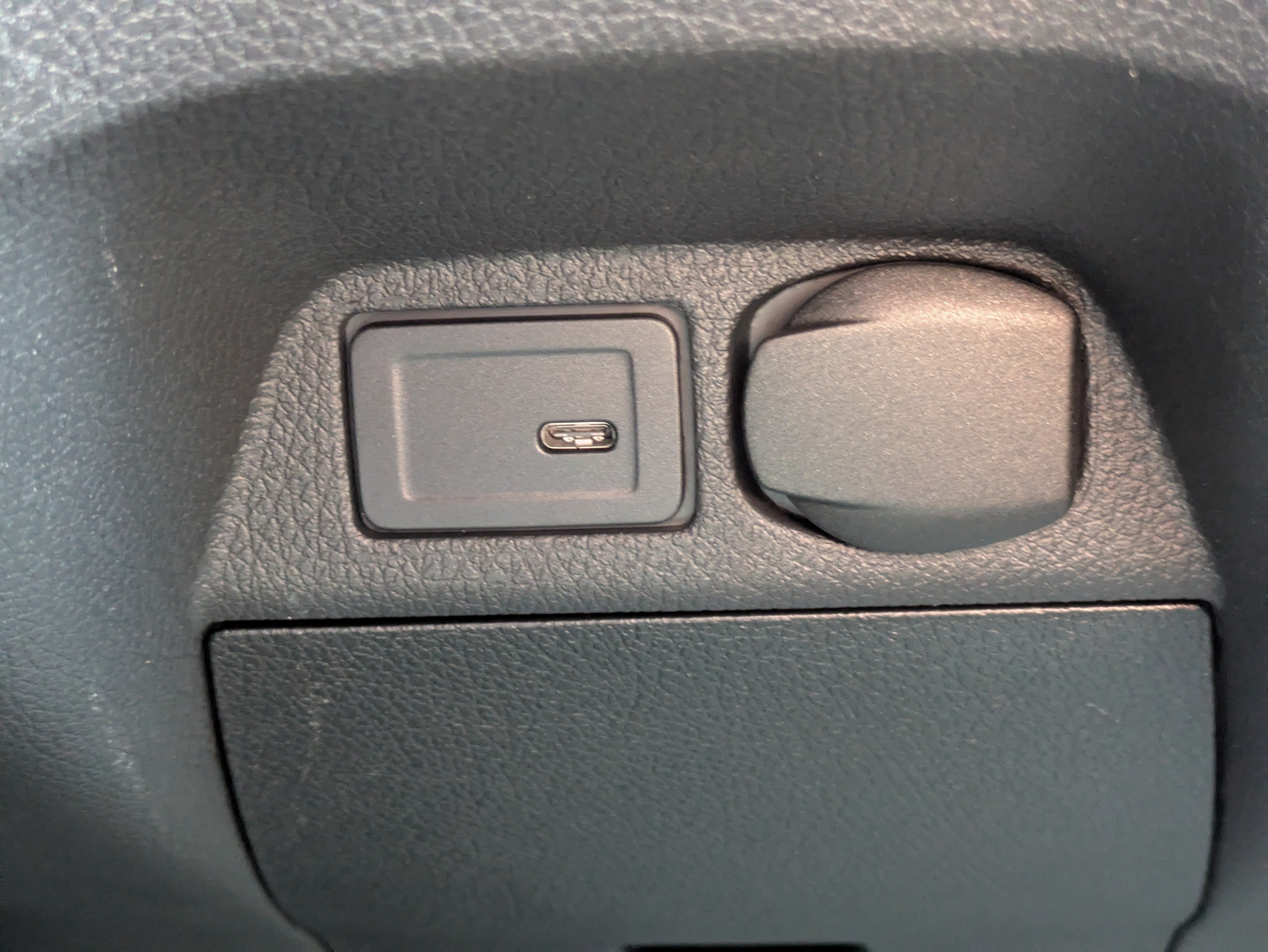 Used 2024 Mercedes-Benz Sprinter 2500 image 19