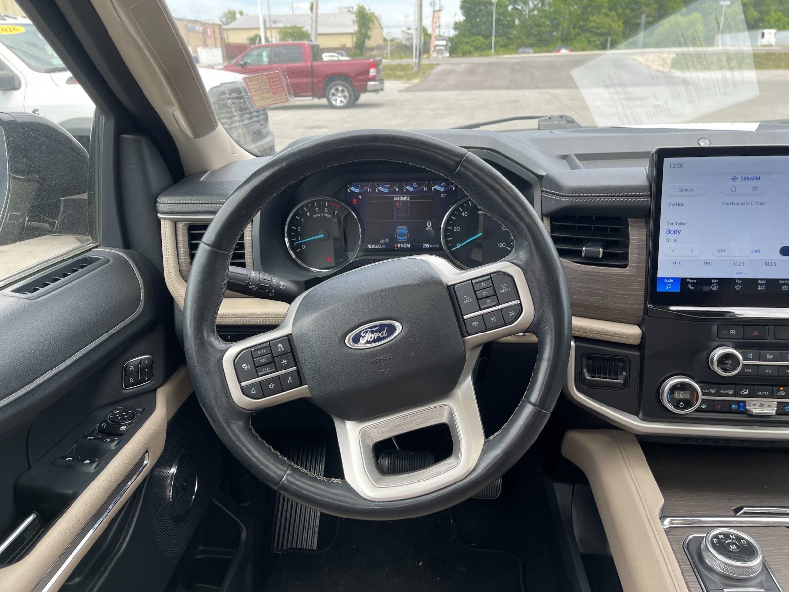 Used 2024 Ford Expedition Max Limited RWD image 16