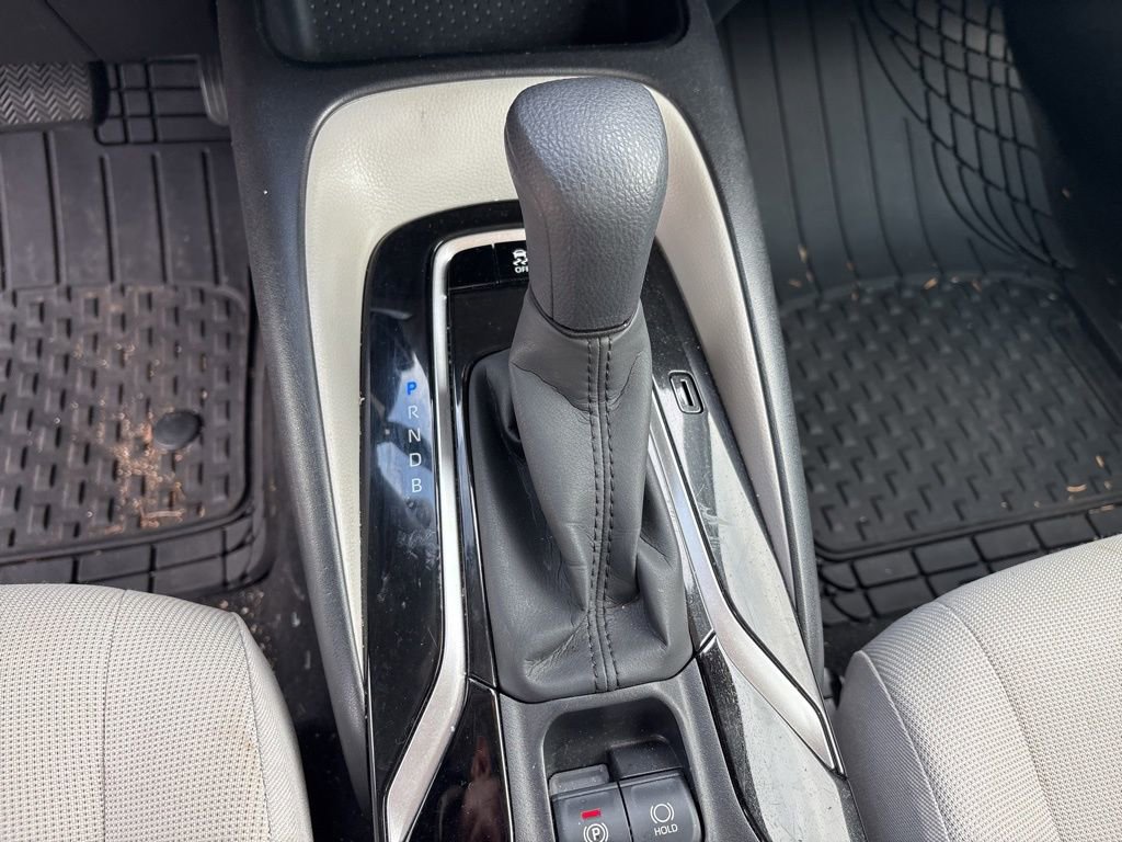 Used 2022 Toyota Corolla LE image 17