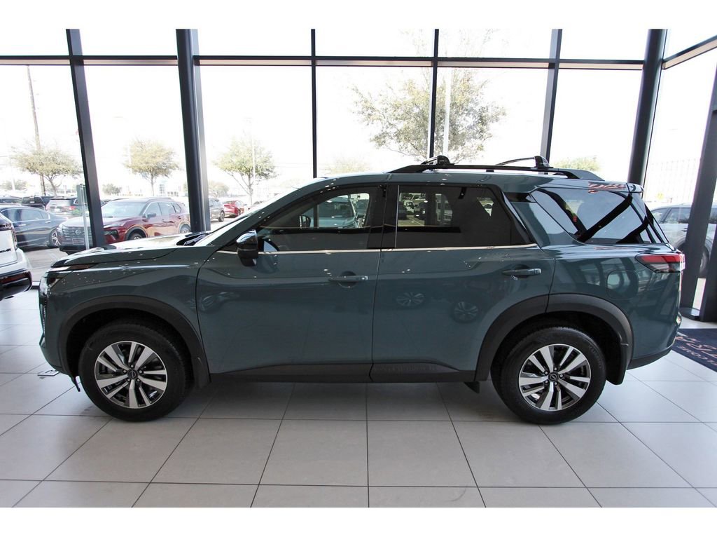 New 2026 Nissan Pathfinder SL image 5