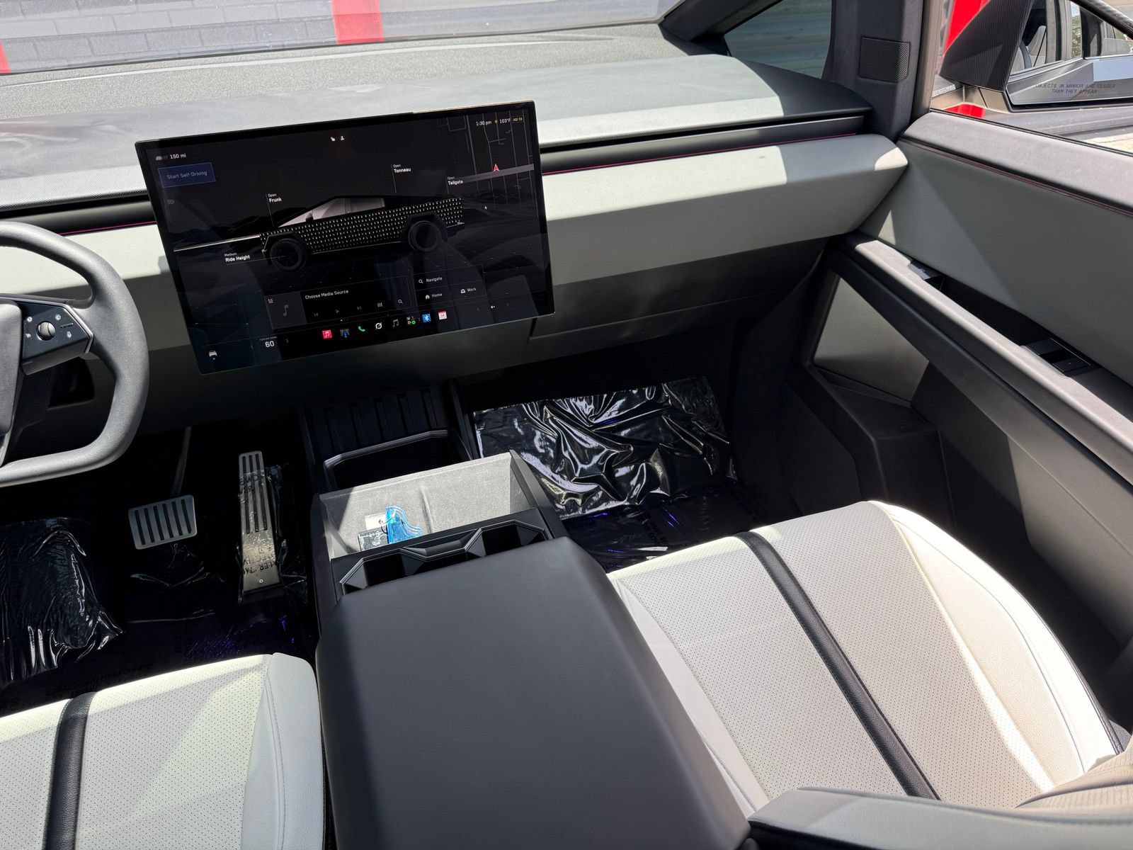 Used 2024 Tesla Cybertruck AWD Crew Cab image 24