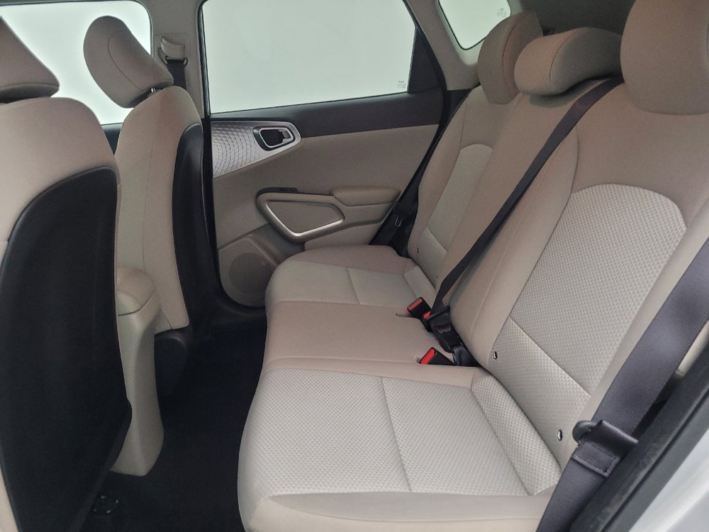 Used 2020 Kia Soul LX FWD image 18