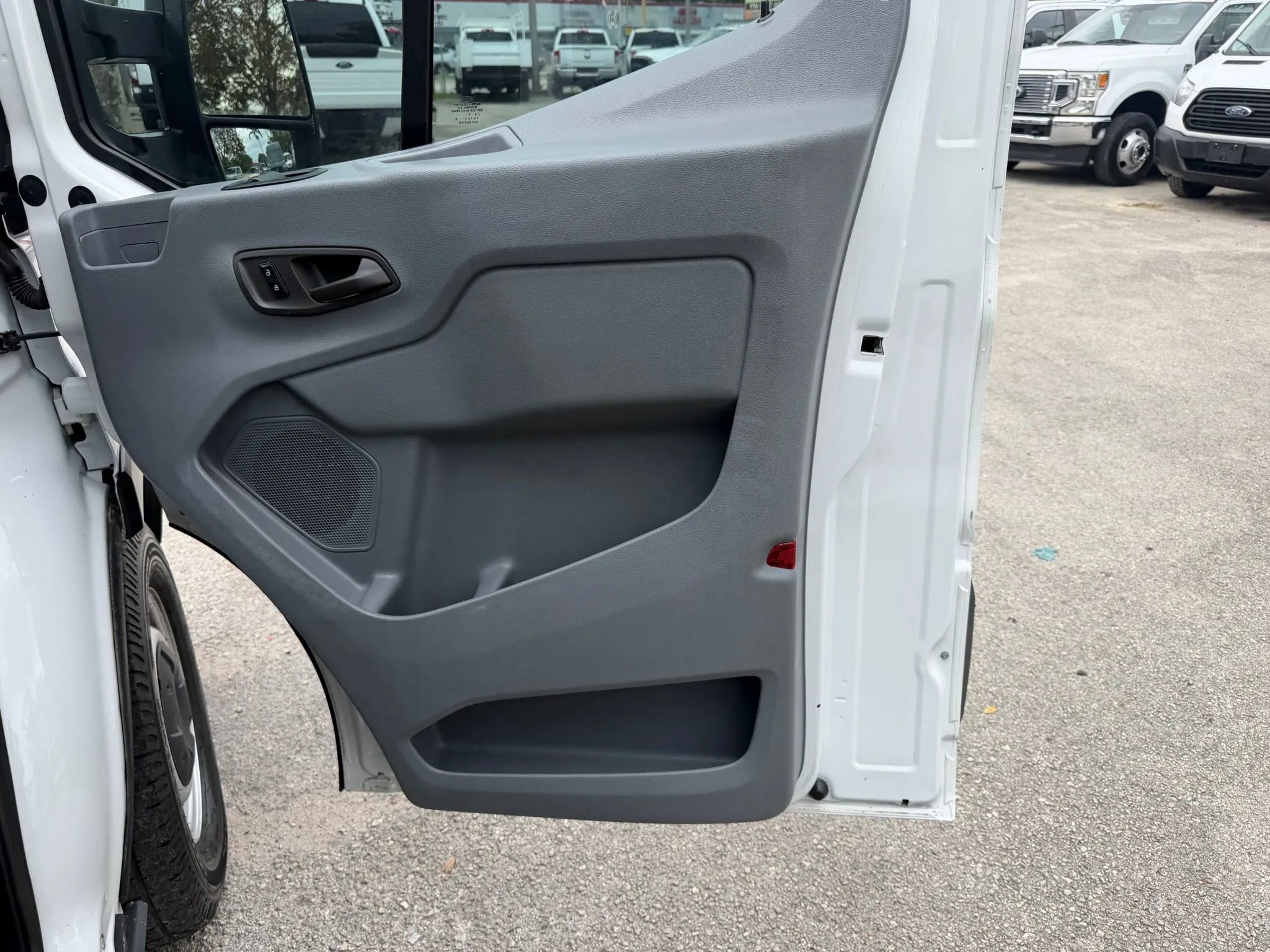 Used 2016 Ford Transit 350 148 Medium Roof w/ Interior Upgrade Package RWD image 17