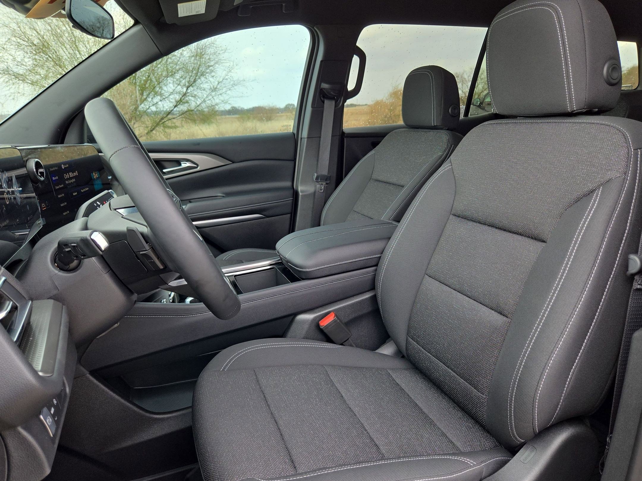 Certified 2026 Chevrolet Traverse LT w/ Midnight/Sport Edition image 10