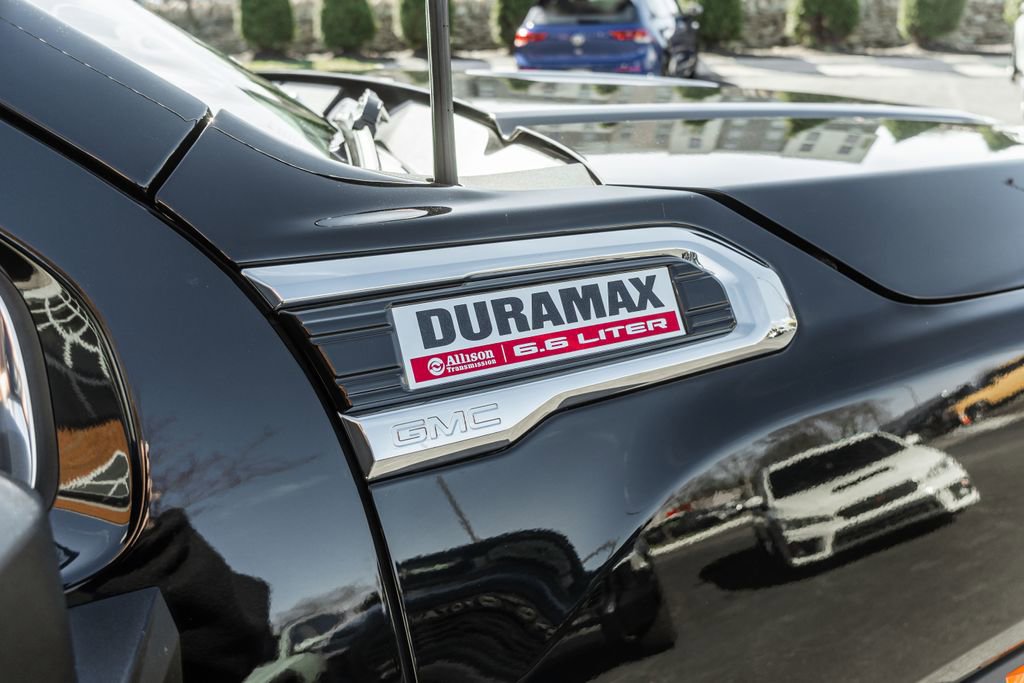 Used 2023 GMC Sierra 3500 Denali w/ Denali Ultimate Package image 5