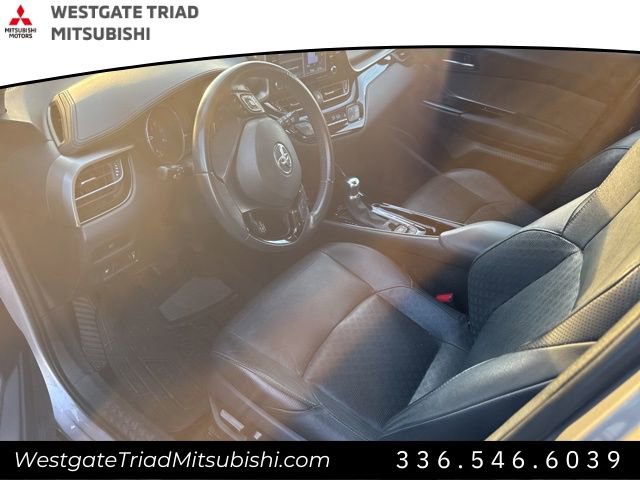 Used 2020 Toyota C-HR LE image 5