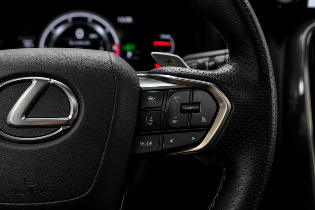 Used 2024 Lexus LX 600 F Sport AWD/4WD image 19