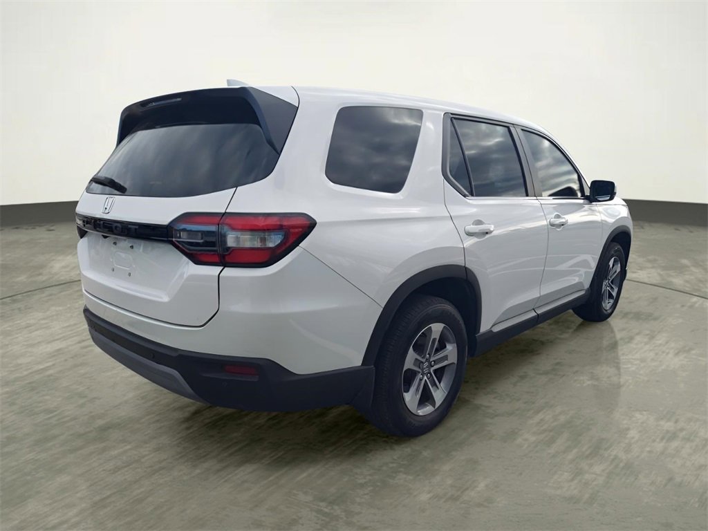 Used 2025 Honda Pilot EX-L image 5