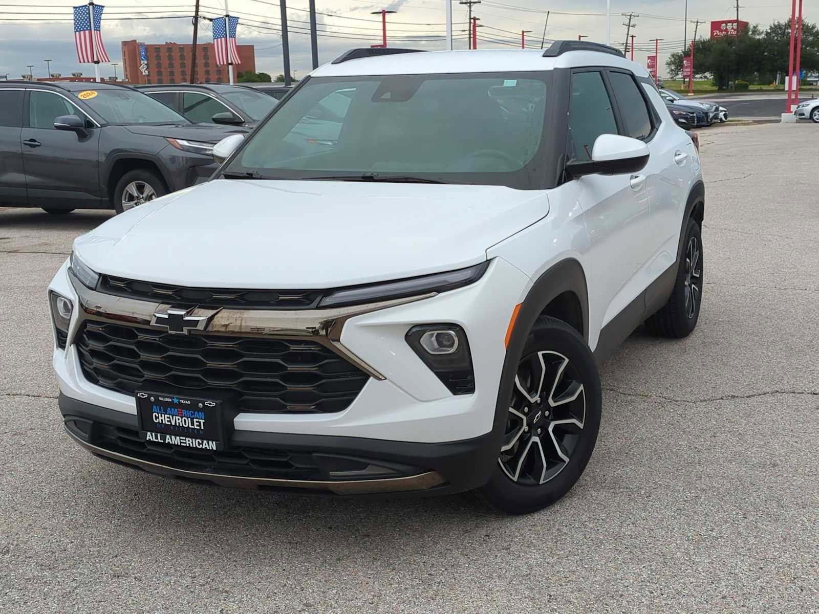Used 2024 Chevrolet TrailBlazer ACTIV FWD image 1