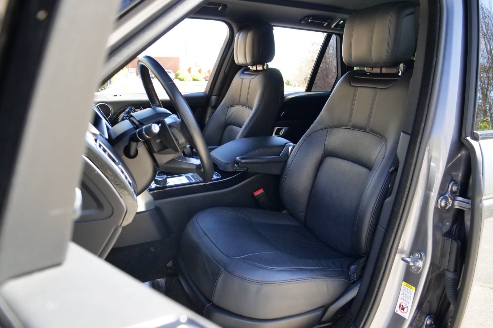 Used 2022 Land Rover Range Rover Westminster Edition AWD/4WD image 3
